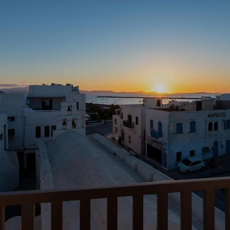 El_Puerto Luxury Port Suites Naxos City Kültér fotó