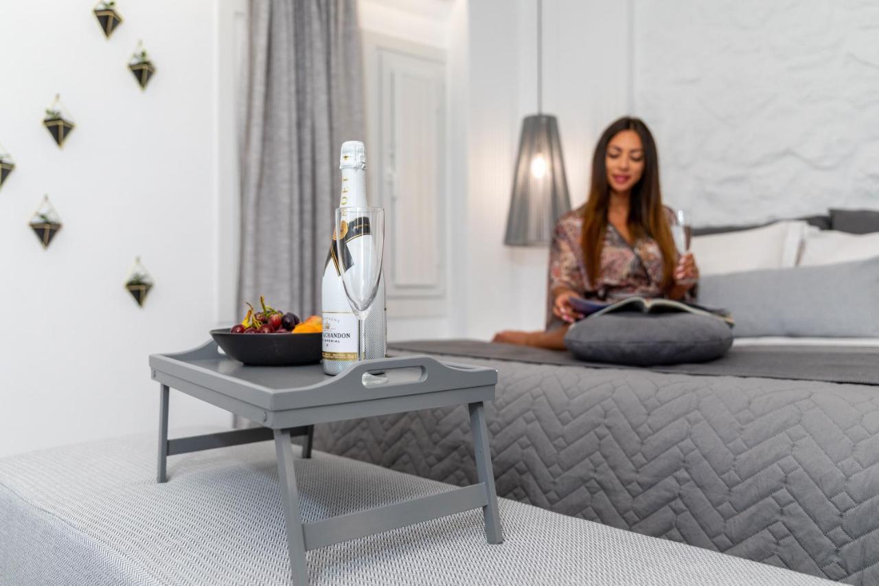 El_Puerto Luxury Port Suites Naxos City Kültér fotó